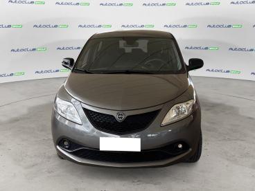 LANCIA CERTIFIED Lancia Ypsilon Iii 2015 1.2 Gold Ecochic Gpl 69cv My19 Usata - City Car  Grigio - Bari - 2344404_2