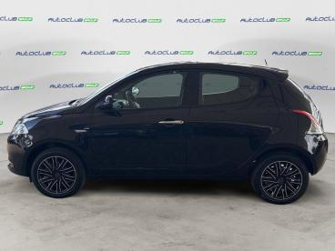 LANCIA CERTIFIED Lancia Ypsilon Iii 2021 1.0 Firefly Hybrid Oro S And S 70cv Usata - City Car Ibrido Nero - Bari - 2344405_4