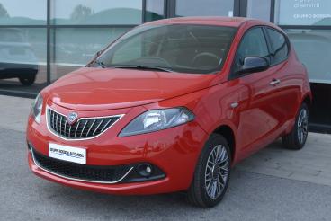 LANCIA CERTIFIED Lancia Ypsilon Iii 2021 1.0 Firefly Hybrid Gold Plus S And S 70cv Usata - City Car Ibrido Rosso - Brescia - 2347834_1