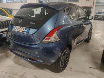 LANCIA CERTIFIED Lancia Ypsilon 1.0 Firefly 5 Porte S And S Hybrid Gold Usata - City Car Ibrido Blu - Grugliasco - 2348122_4