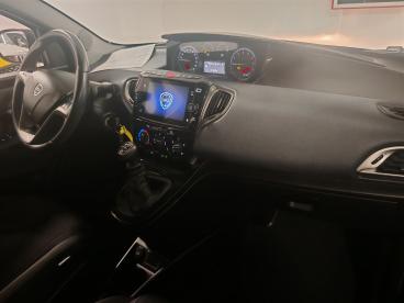 LANCIA CERTIFIED Lancia Ypsilon 1.0 Firefly 5 Porte S And S Hybrid Gold Usata - City Car Ibrido Blu - Grugliasco - 2348122_5