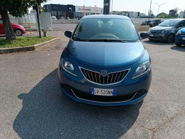 LANCIA CERTIFIED Lancia Ypsilon New 5 Porte My24 1.0 Firefly 70 Cvstart And Stop H Usata - City Car Ibrido Blu - Roma - 2349045_2