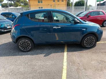 LANCIA CERTIFIED Lancia Ypsilon New 5 Porte My24 1.0 Firefly 70 Cvstart And Stop H Usata - City Car Ibrido Blu - Roma - 2349046_4