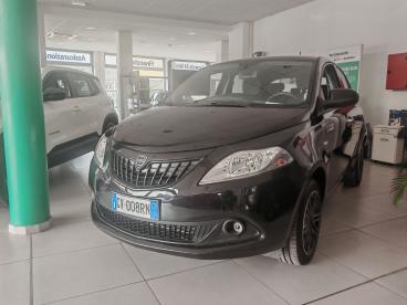 LANCIA CERTIFIED Lancia Ypsilon 1.0 Firefly 5 Porte S And S Hybrid Gold Usata - City Car Ibrido Grigio - Grugliasco - 2349249_2