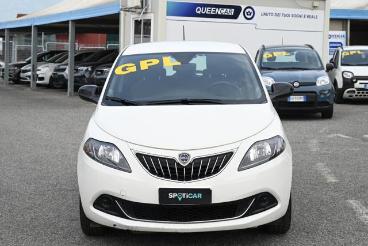 LANCIA CERTIFIED Lancia Ypsilon 1.2 69 Cv 5 Porte Gpl Silver Usata - City Car  Bianco - Carmagnola - 2349267_2