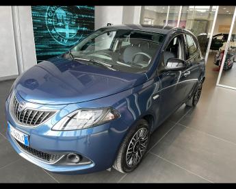 SPOTICAR Lancia Ypsilon Iii 2021 1.0 Firefly Hybrid Platino S And S 70cv Usata - City Car Ibrido Blu - Salerno - 602350244_1