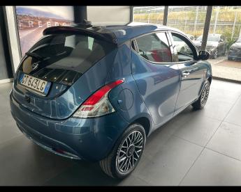 SPOTICAR Lancia Ypsilon Iii 2021 1.0 Firefly Hybrid Platino S And S 70cv Usata - City Car Ibrido Blu - Salerno - 602350244_5