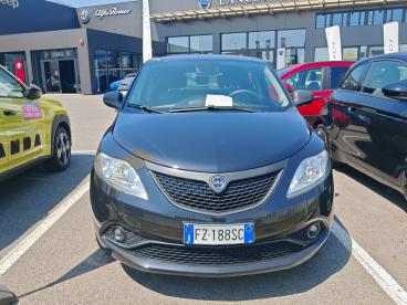LANCIA CERTIFIED Lancia Ypsilon 1.2 69 Cv 5 Porte S And S Elefantino Blu Usata - City Car Benzina Nero - Grugliasco - 2350894_2