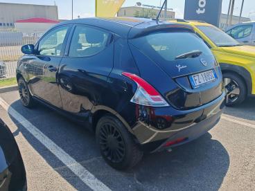 LANCIA CERTIFIED Lancia Ypsilon 1.2 69 Cv 5 Porte S And S Elefantino Blu Usata - City Car Benzina Nero - Grugliasco - 2350894_4