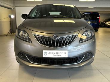 LANCIA CERTIFIED Lancia Ypsilon 1.0 Firefly 70cv S&s Hybrid Silver Usata - City Car Ibrido Grigio - Milano - 2351332_2