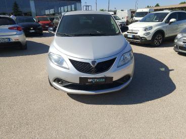 LANCIA CERTIFIED Lancia Ypsilon 1.2 69 Cv 5 Porte Gpl Ecochic Gold Usata - City Car Gpl Argento - Foggia - 2352861_1