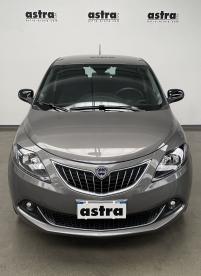 LANCIA CERTIFIED Lancia Ypsilon 1.0 Firefly 5 Porte S And S Hybrid Platino Usata - City Car Ibrido Grigio - Arona - 2353412_2