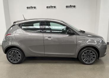 LANCIA CERTIFIED Lancia Ypsilon 1.0 Firefly 5 Porte S And S Hybrid Platino Usata - City Car Ibrido Grigio - Arona - 2353412_3
