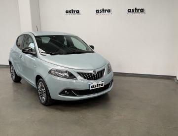 LANCIA CERTIFIED Lancia Ypsilon 1.0 Firefly 5 Porte S And S Hybrid Silver Plus Usata - City Car Ibrido Verde - Arona - 2353413_1