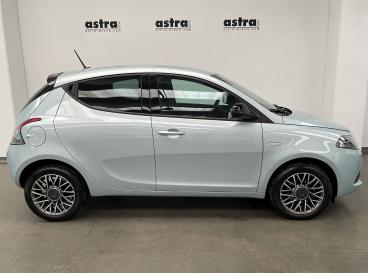 LANCIA CERTIFIED Lancia Ypsilon 1.0 Firefly 5 Porte S And S Hybrid Silver Plus Usata - City Car Ibrido Verde - Arona - 2353413_3
