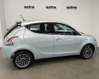 LANCIA CERTIFIED Lancia Ypsilon 1.0 Firefly 5 Porte S And S Hybrid Silver Plus Usata - City Car Ibrido Verde - Arona - 2353413_4