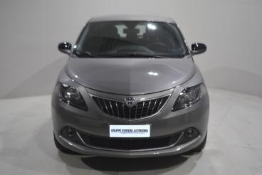 LANCIA CERTIFIED Lancia Ypsilon Iii 2021 1.0 Firefly Hybrid Platino S And S 70cv Usata - City Car Ibrido Grigio - Brescia - 2353419_2