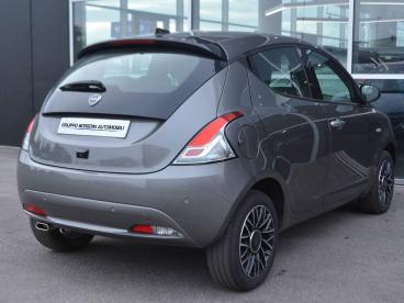 LANCIA CERTIFIED Lancia Ypsilon Iii 2021 1.0 Firefly Hybrid Platino S And S 70cv Usata - City Car Ibrido Grigio - Brescia - 2354245_3