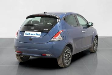 LANCIA CERTIFIED Lancia Ypsilon 1.0 Firefly Hybrid Platino S And S 70cv Usata - City Car Ibrido Blu - Pistoia - 2354288_4