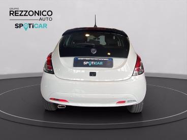 SPOTICAR Lancia Ypsilon 1.0 Firefly Hybrid Platino S&s 70cv - Neopatentati Usata - City Car Ibrido Bianco - Cerro Maggiore - 1202354393_5