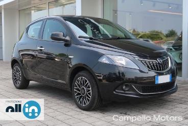 LANCIA CERTIFIED Lancia Ypsilon 1.0 70cv Hybrid S And S Platino My24 Usata - City Car Ibrido Nero - Mirano - 2355107_1