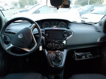 LANCIA CERTIFIED Lancia Ypsilon 1.0 70cv Hybrid Gold Usata - City Car Ibrido Nero - Fisciano - 2355476_5