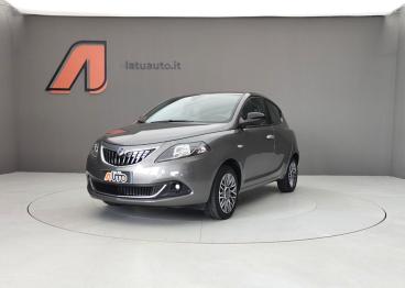 LANCIA CERTIFIED Lancia Ypsilon Iii 2021 1.0 70cv Hybrid Gold Plus Usata - City Car Ibrido Plug-in Grigio - Voghera - 2356315_1