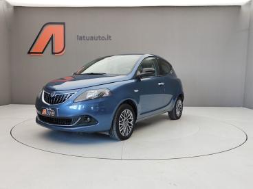 LANCIA CERTIFIED Lancia Ypsilon Iii 2021 1.0 70cv Hybrid Gold Plus Usata - City Car Ibrido Plug-in Blu - Voghera - 2356316_1