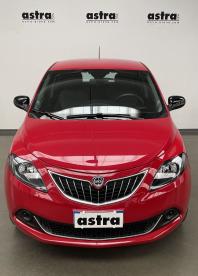 LANCIA CERTIFIED Lancia Ypsilon 1.0 Firefly 5 Porte S And S Hybrid Silver Usata - City Car Ibrido Rosso - Arona - 2357552_2