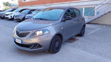 LANCIA CERTIFIED Lancia Ypsilon 1.2 69cv Gpl Silver Usata - City Car  Grigio - Fisciano - 2357925_1