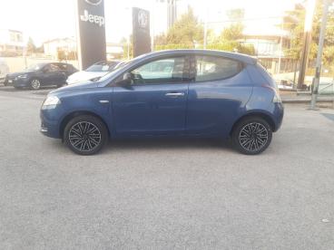 LANCIA CERTIFIED Lancia Ypsilon 1.0 Firefly 5 Porte S And S Hybrid Oro Usata - City Car Ibrido Blu - Mozzagrogna - 2359402_2