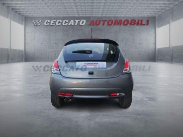 LANCIA CERTIFIED Lancia Ypsilon 1.0 Firefly Hybrid Platino S And S 70cv Usata - City Car Ibrido Grigio - Bassano Del Grappa - 2360060_5