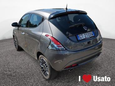 LANCIA CERTIFIED Lancia Ypsilon Iii 2021 1.0 Firefly Hybrid Platino S And S 70cv Usata - City Car Ibrido Grigio - Roma - 2360093_4