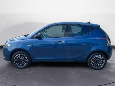 LANCIA CERTIFIED Lancia Ypsilon Iii 2021 1.0 Firefly Hybrid Platino S And S 70cv Usata - City Car Ibrido Blu - Pordenone - 2360423_2