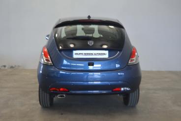 LANCIA CERTIFIED Lancia Ypsilon Iii 2021 1.0 Firefly Hybrid Platino S And S 70cv Usata - City Car Ibrido Blu - Brescia - 2360818_4