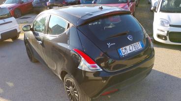 LANCIA CERTIFIED Lancia Ypsilon 1.0 70cv Hybrid Silver Usata - City Car Ibrido Nero - Fisciano - 2360853_4