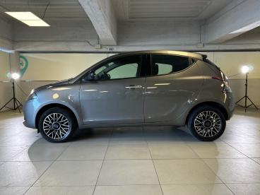 LANCIA CERTIFIED Lancia Ypsilon 1.0 Firefly 70cv Hybrid Platino Usata - City Car Ibrido Grigio - Milano - 2361498_4