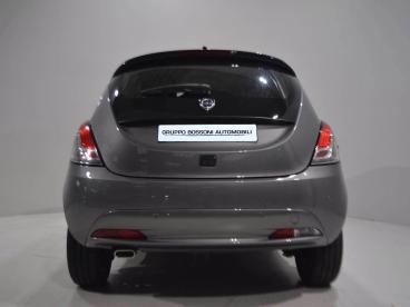 LANCIA CERTIFIED Lancia Ypsilon Iii 2021 1.0 Firefly Hybrid Platino S And S 70cv Usata - City Car Ibrido Grigio - Brescia - 2362095_4