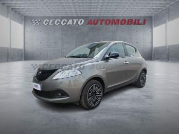 LANCIA CERTIFIED Lancia Ypsilon 1.0 Firefly Hybrid Oro S And S 70cv Usata - City Car Ibrido Grigio - Bassano Del Grappa - 2362111_1