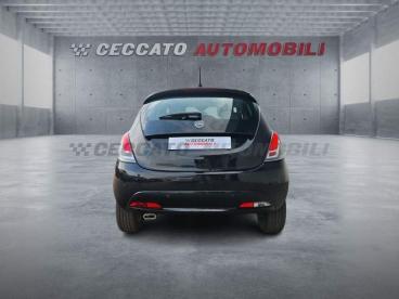 LANCIA CERTIFIED Lancia Ypsilon 1.0 Firefly Hybrid Platino S And S 70cv Usata - City Car Ibrido Nero - Bassano Del Grappa - 2362113_5
