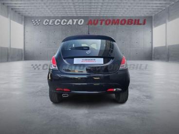 LANCIA CERTIFIED Lancia Ypsilon 1.0 Firefly Hybrid Platino S And S 70cv Usata - City Car Ibrido Nero - Bassano Del Grappa - 2362114_5