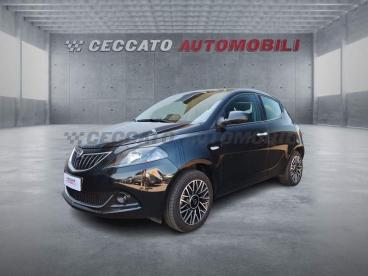 LANCIA CERTIFIED Lancia Ypsilon 1.0 Firefly Hybrid Platino S And S 70cv Usata - City Car Ibrido Nero - Bassano Del Grappa - 2362119_1