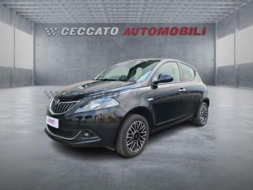 LANCIA CERTIFIED Lancia Ypsilon 1.0 Firefly Hybrid Platino S And S 70cv Usata - City Car Ibrido Nero - Bassano Del Grappa - 2362123_1