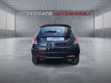 LANCIA CERTIFIED Lancia Ypsilon 1.0 Firefly Hybrid Platino S And S 70cv Usata - City Car Ibrido Nero - Bassano Del Grappa - 2362124_5
