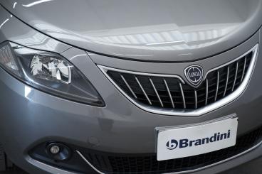 LANCIA CERTIFIED Lancia Ypsilon 1.0 Firefly Hybrid Gold Plus S And S 70cv Usata - City Car Benzina Grigio - Pistoia - 2362177_4