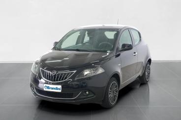 LANCIA CERTIFIED Lancia Ypsilon 1.0 Firefly Hybrid Gold S And S 70cv Usata - City Car Ibrido Nero - Pistoia - 2362503_1