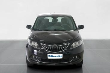 LANCIA CERTIFIED Lancia Ypsilon 1.0 Firefly Hybrid Gold S And S 70cv Usata - City Car Ibrido Nero - Pistoia - 2362503_2