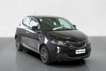 LANCIA CERTIFIED Lancia Ypsilon 1.0 Firefly Hybrid Gold S And S 70cv Usata - City Car Ibrido Nero - Pistoia - 2362503_3