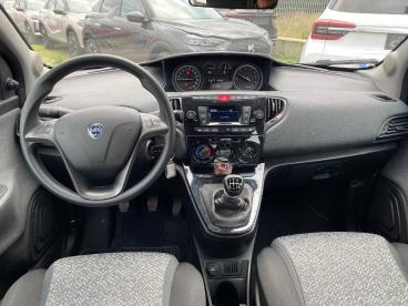 LANCIA CERTIFIED Lancia Ypsilon 1.0 70cv Hybrid Silver Usata - City Car Ibrido Blu - Fisciano - 2362826_5