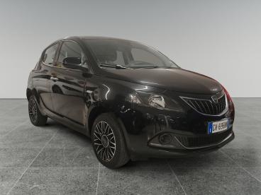 LANCIA CERTIFIED Lancia Ypsilon 1.0 Firefly 5 Porte S And S Hybrid Gold Usata - City Car Ibrido Nero - Grugliasco - 2363208_1